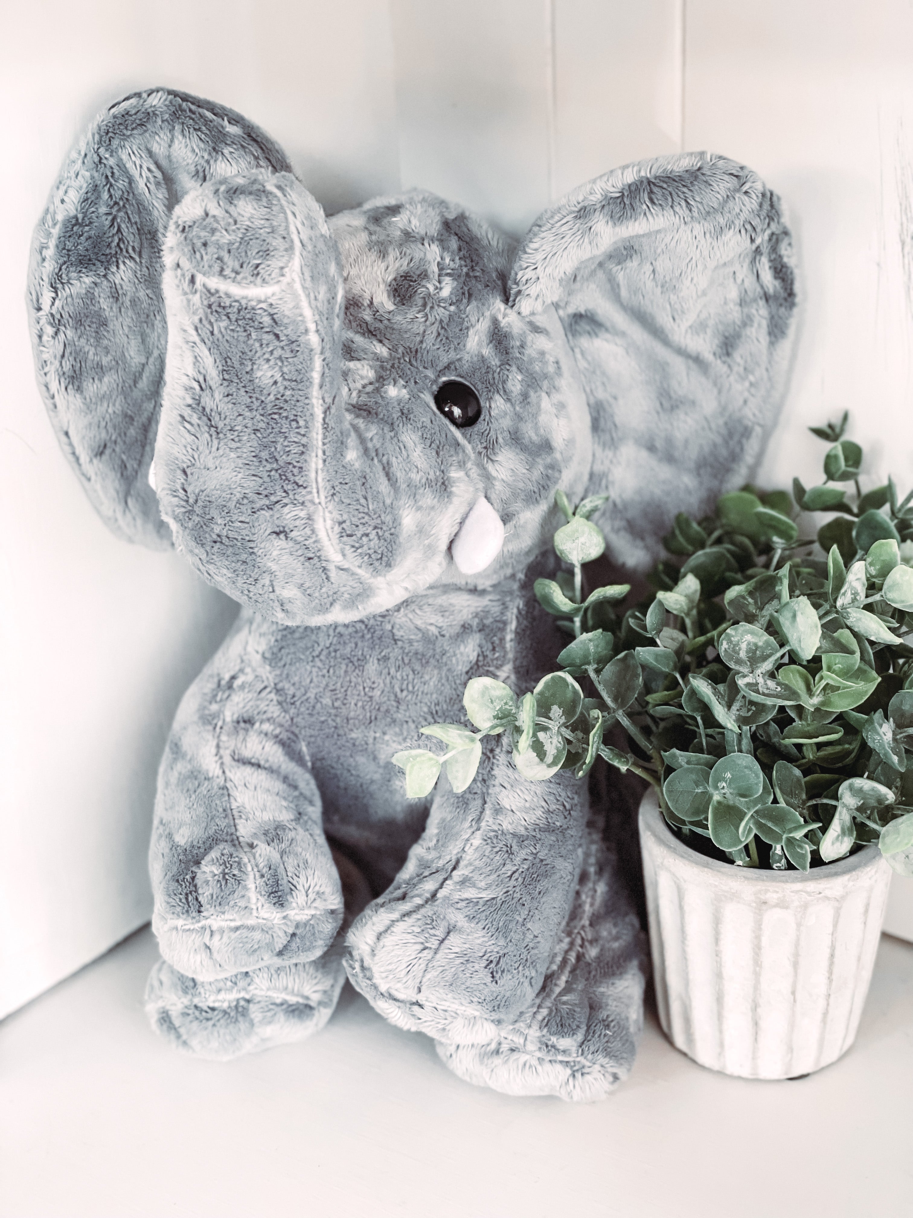 Ellie the elephant (large)